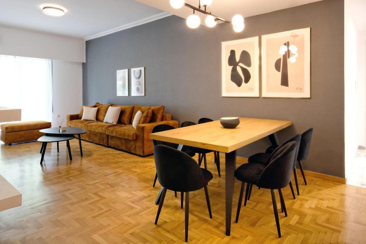 Elegant Big Apartment In Athens Center With Balcony Ngoại thất bức ảnh