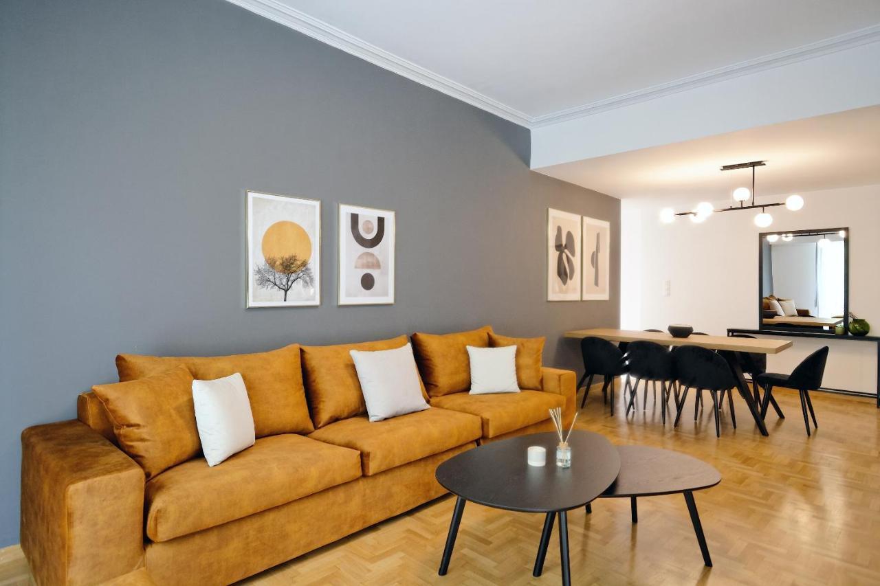 Elegant Big Apartment In Athens Center With Balcony Ngoại thất bức ảnh