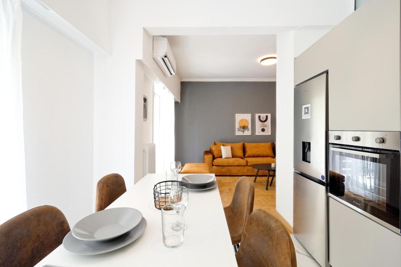 Elegant Big Apartment In Athens Center With Balcony Ngoại thất bức ảnh