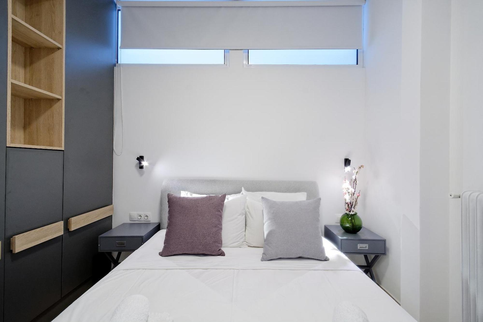 Elegant Big Apartment In Athens Center With Balcony Ngoại thất bức ảnh